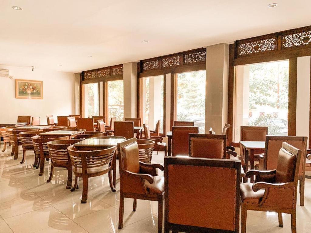 Rizen Padjadjaran Hotel Богор Екстериор снимка